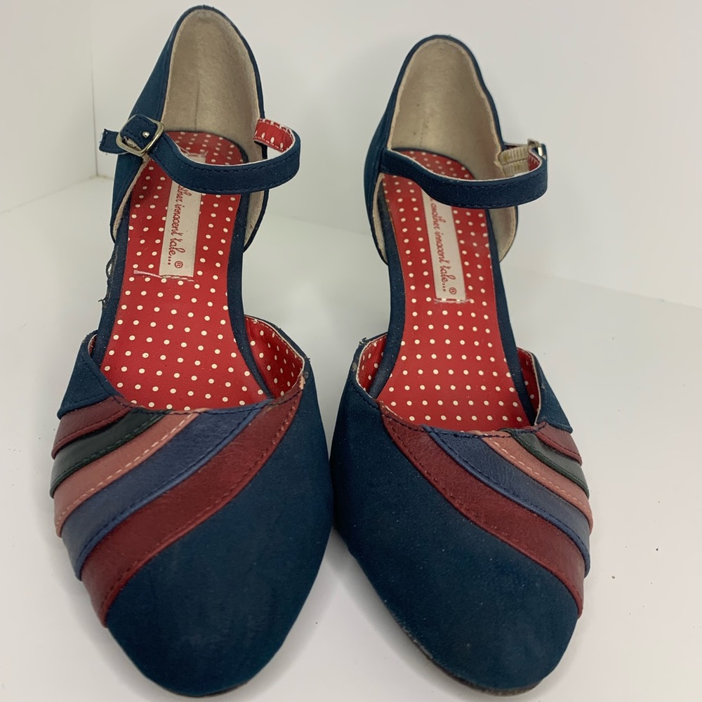 B.a.i.t. Footwear retro style Harlan Navy heels